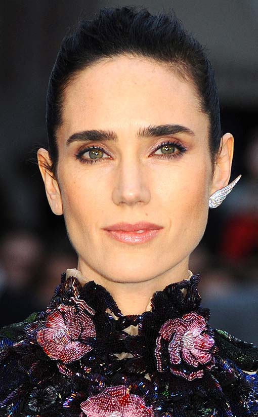 Jennifer connelly usando ear cuff tendencia verao 2015