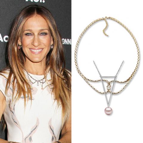 Sarah jessica Parker com colares diversos