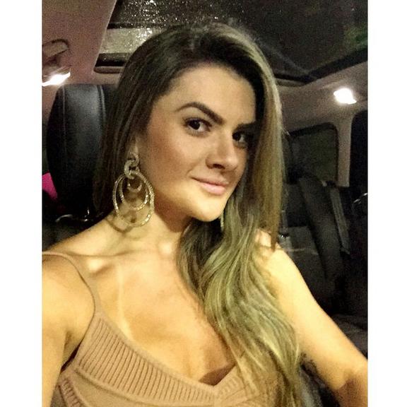 Acessórios Mirella Santos