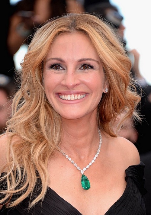 CANNES, FRANCE - MAY 12: US actress Julia Roberts attends the "Money Monster" premiere during the 69th annual Cannes Film Festival at the Palais des Festivals on May 12, 2016 in Cannes, France. (Photo by Dominique Charriau/WireImage)