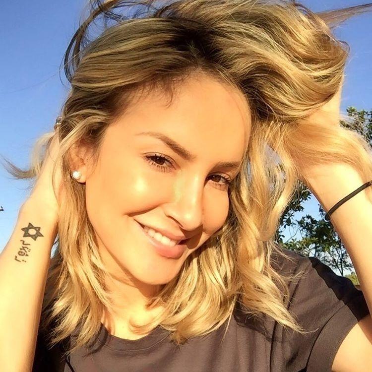 Claudia Leitte tatuagem