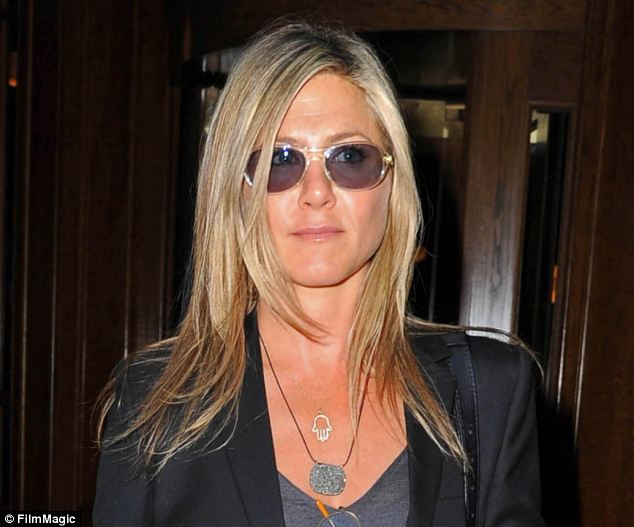 colares de jennifer aniston