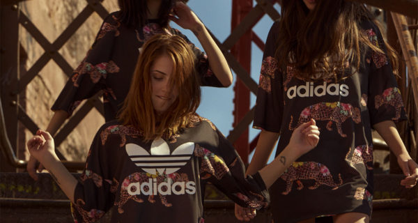 Coleção "Onçada" da Adidas com a Farm mistura flores com a clássica estampa de onça.