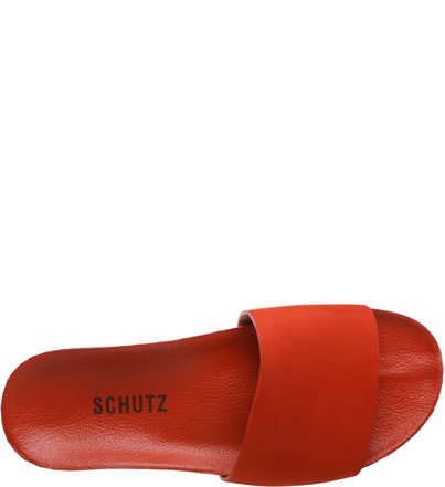 schutz - 4