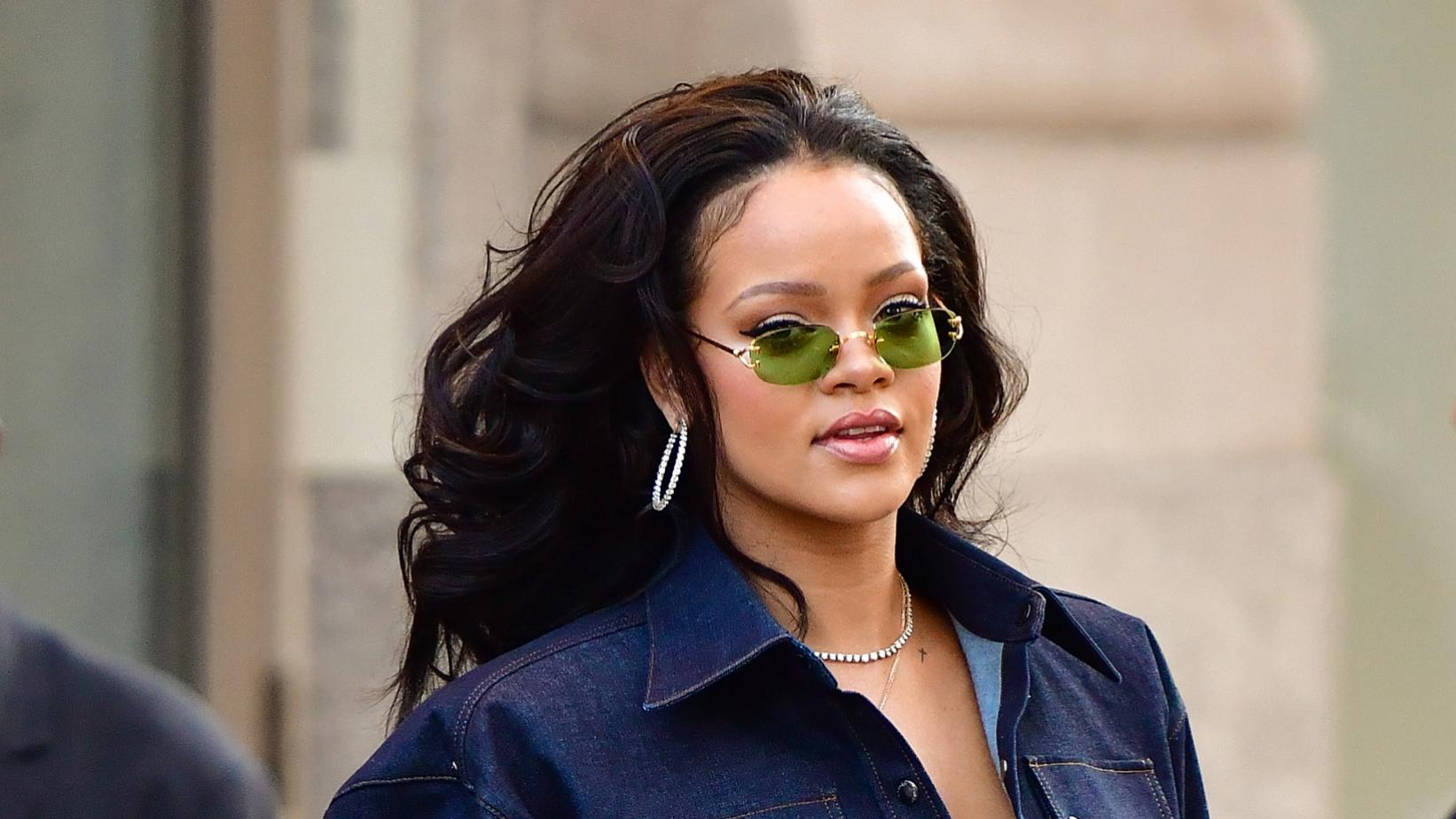 Rihanna Street Style