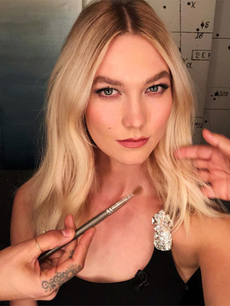 Karlie Kloss Broche