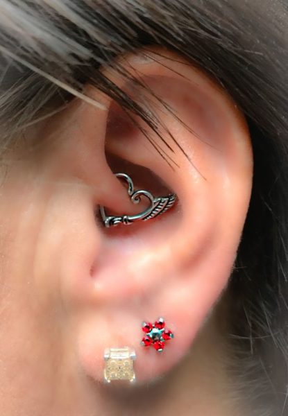 Daith piercing