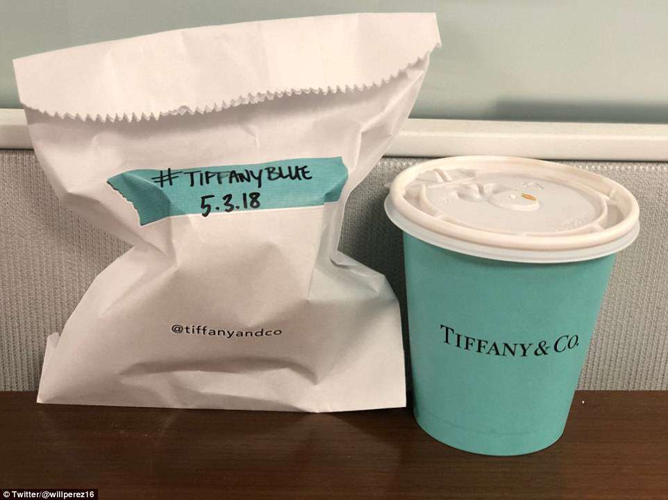 Tiffany Cafe e Croissant