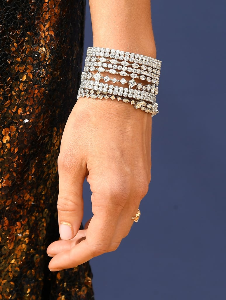 Looks do Emmy Mandy Moore Bracelete