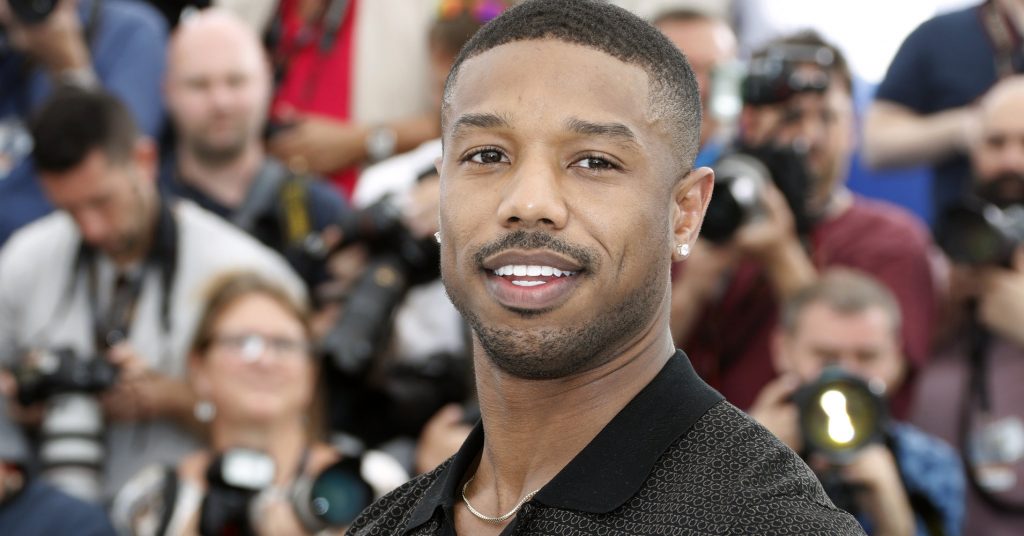 homens de brinco michael b jordan