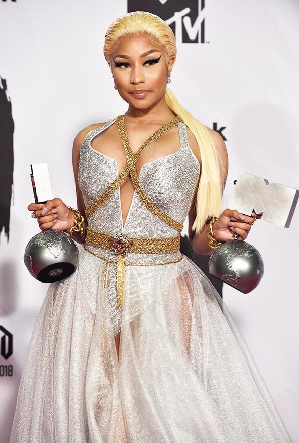 Looks do Europe Music Awards Nicki Minaj
