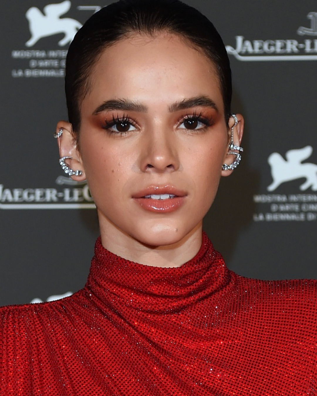 Bruna Marquezine Piercing