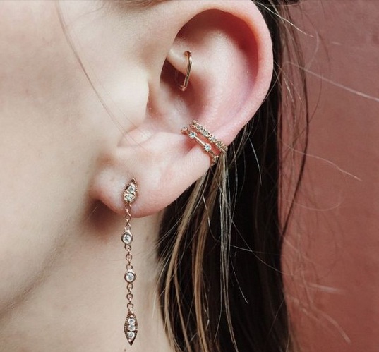 conch piercing delicados