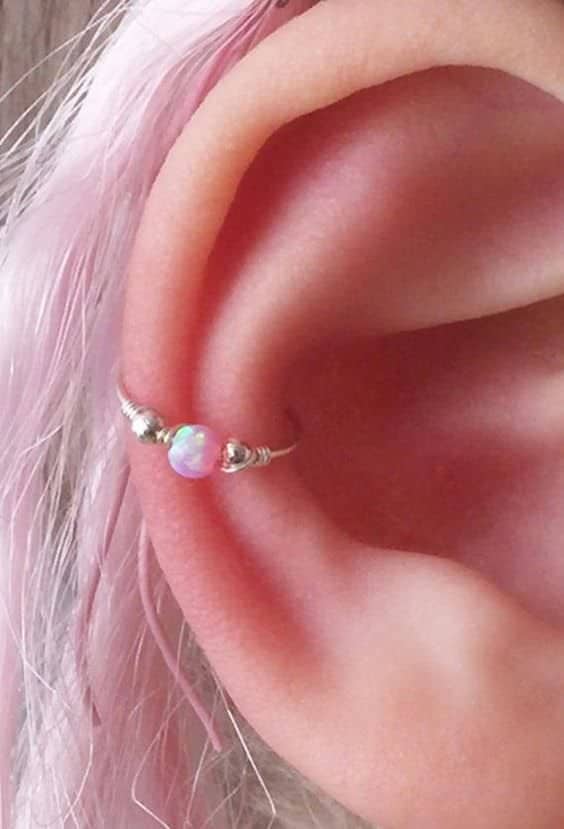 conch piercing rosa