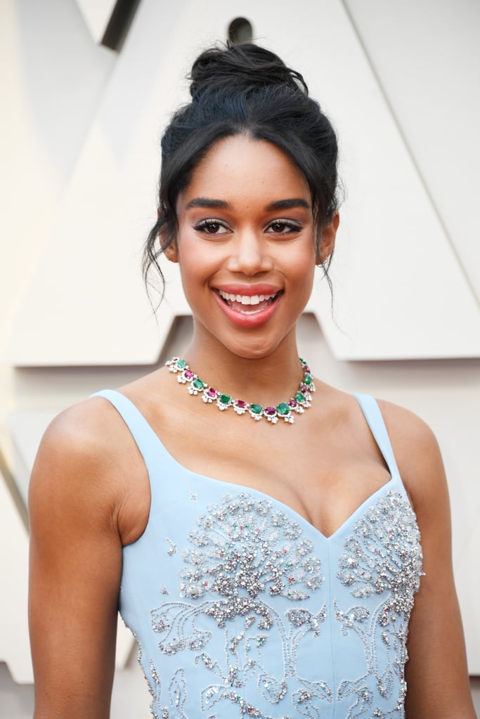 Laura Harrier Looks do Oscar 2019 Colar