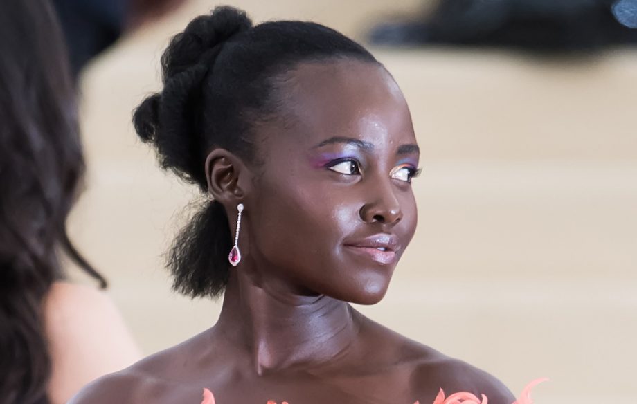 Lupita Nyongo brinco gota