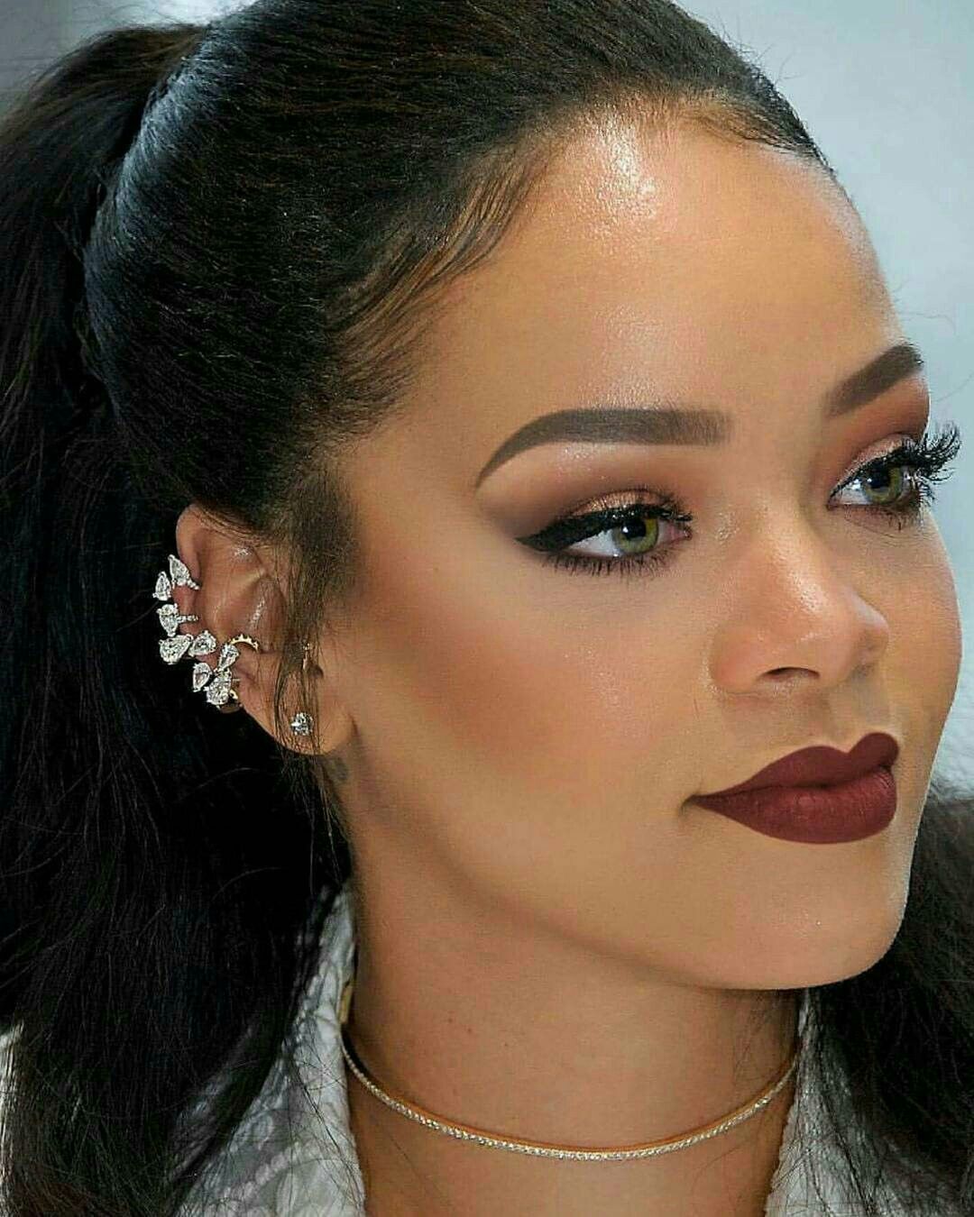 piercing sem furo rihanna