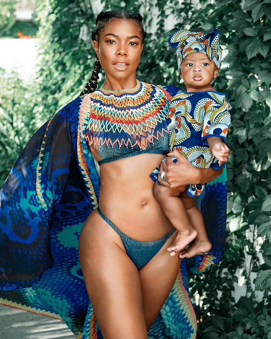 roupas iguais mae e filha gabrielle union