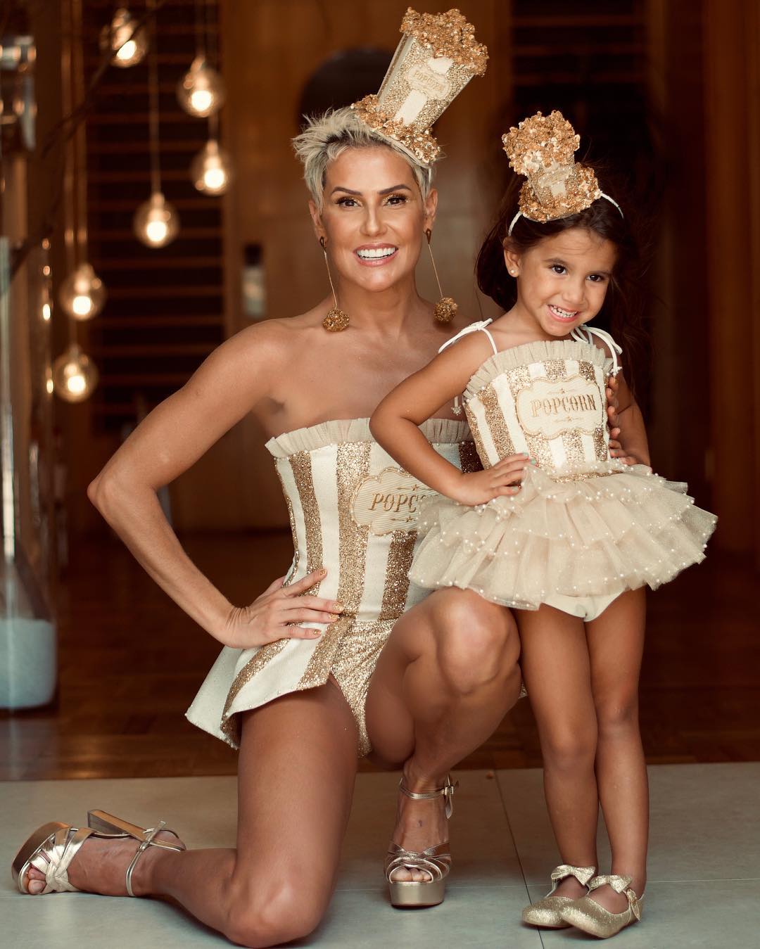 tal mae tal filha deborah secco