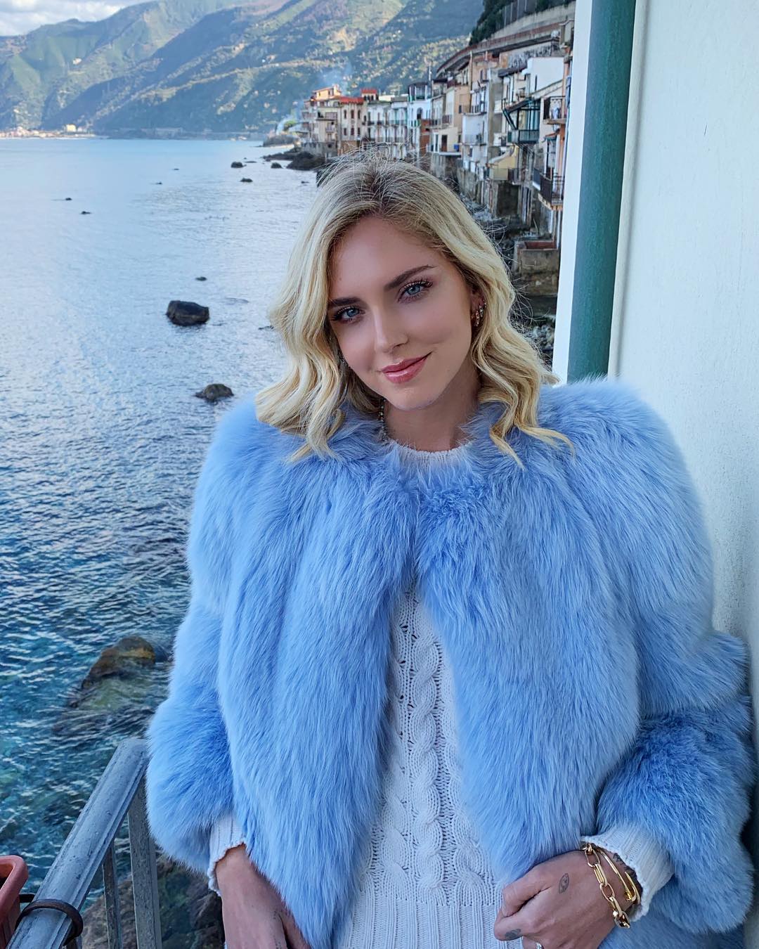 Looks de Chiara Ferragni casaco maxi