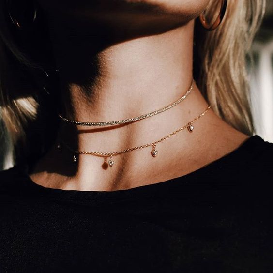 como usar choker dourada