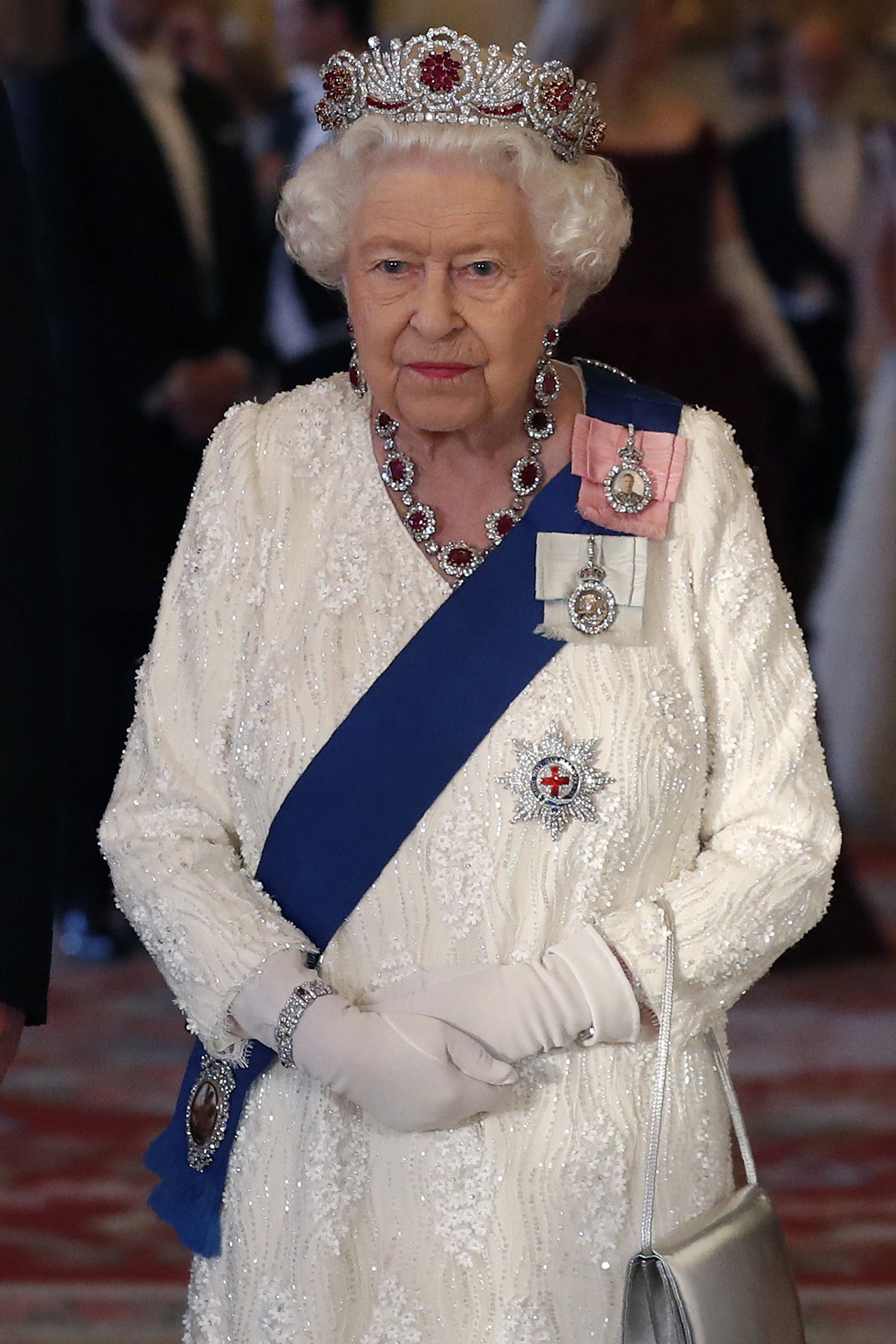 tiara de rubi da rainha elizabeth ii