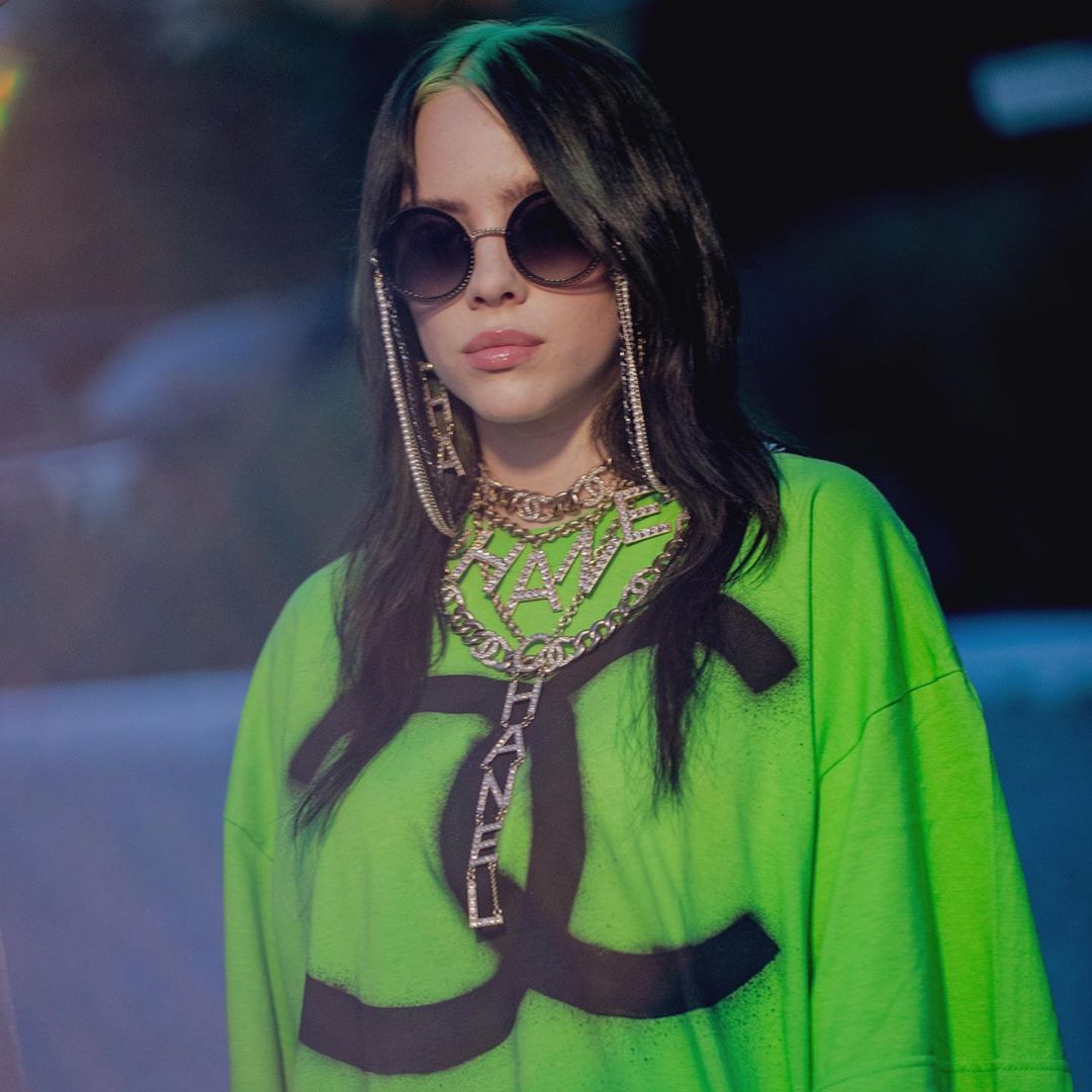 billie eilish joias chanel