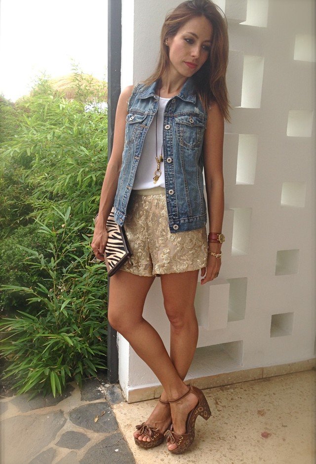 looks com colete jeans e shorts com paete