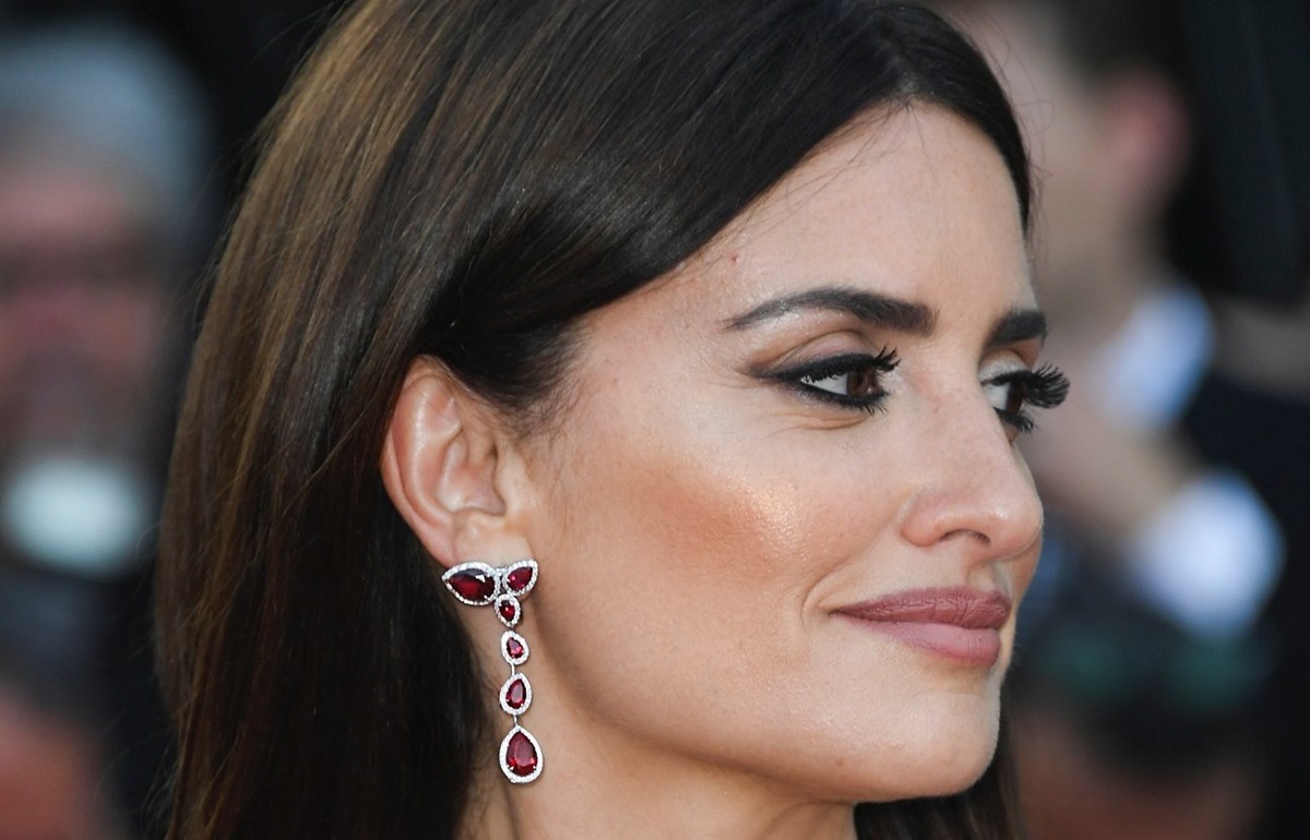 brinco de rubi penelope cruz