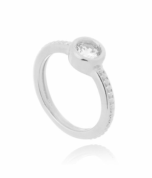 Anel com textura ródio branco e zirconia cristal semijoia