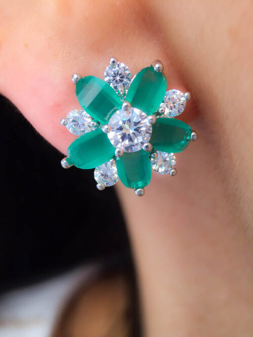 Brinco Feminino Prata Flor De Zirconias Verdes Leitosas E Brancas - Image 2