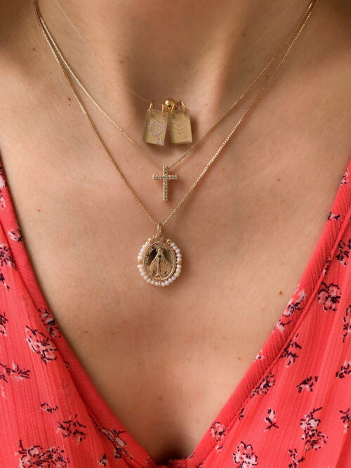 Colar De Cruz Pequeno Zirconias Brancas Prata 925 Banho Ouro - Image 2