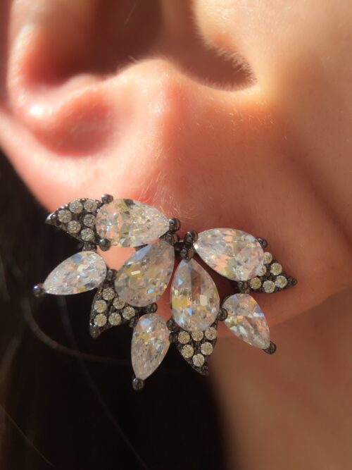 Ear Cuff Joia Delicada Em Rodio Negro Zirconias De Gotinhas - Image 2