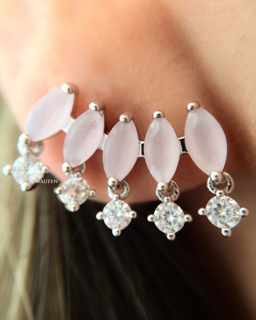 Ear Cuff Prata Moderno Com Movimento E Zirconias Quartzo Rosa - Image 2