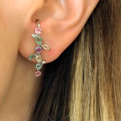 brinco ear hook moderno com pedras coloridas e banho de rodio joias modernas Waufen