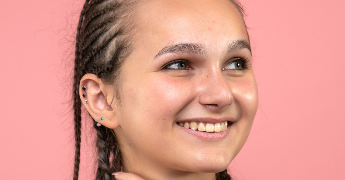 10 Tipos de Piercings na Orelha Para Você Fazer